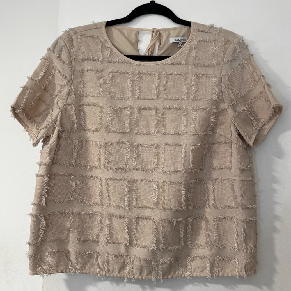 Lucy Paris Unique Textured Short Sleeve Top